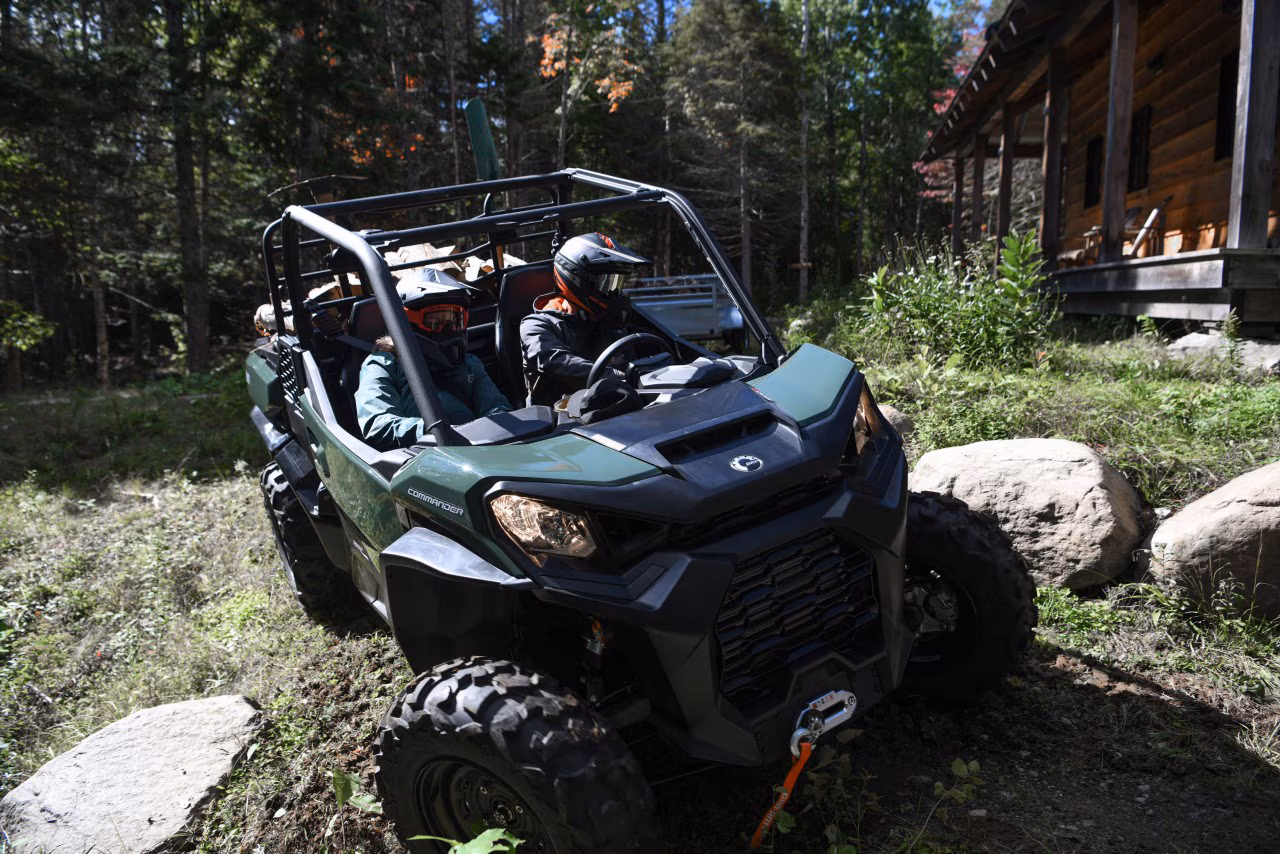 кабіна мотовсюдиходу Can-Am Commander