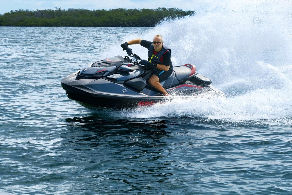 гідроцикл Sea-Doo GTR-X 300 під час перегонів